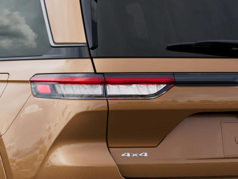 New 2026 Copper Shino Metallic Clear-Coat Exterior Paint Jeep Limited Reserve image 14