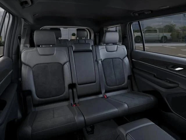 New 2026 Baltic Gray Metallic Clear-Coat Exterior Paint Jeep Laredo image 43