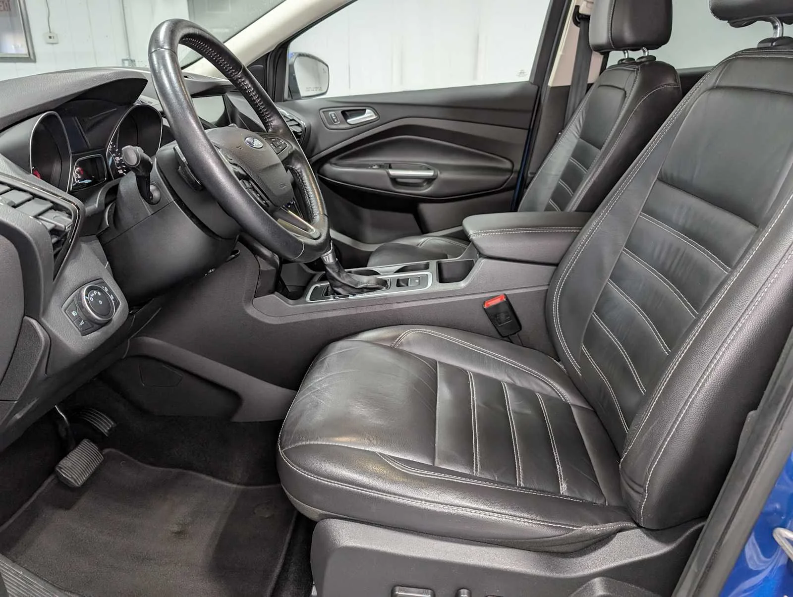 Used 2017 Lightning Blue Ford Titanium image 4