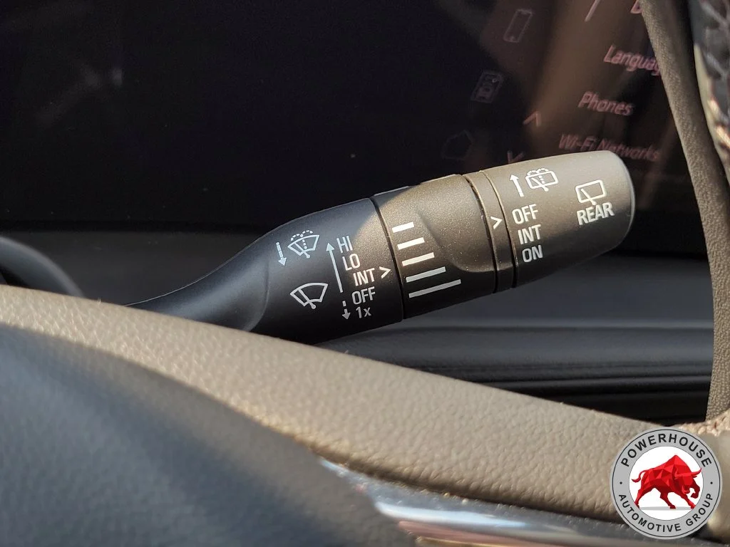 Used 2025 White Buick Sport Touring image 31