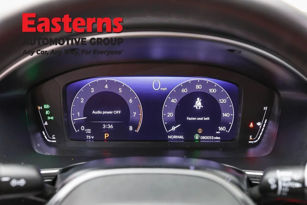 Used 2022 White Honda Touring image 17