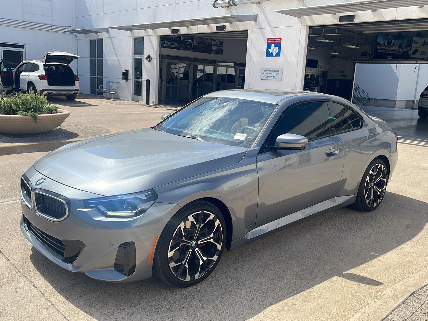 2025 BMW 2 Series 230i Coupe's photo