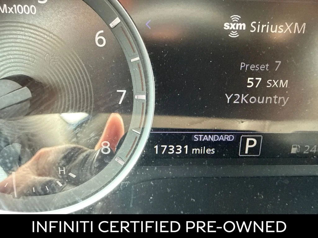 Certified Used 2024 Black Obsidian INFINITI LUXE image 10