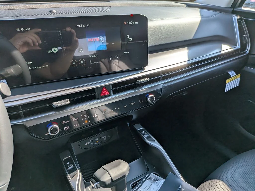 New 2026 Ivory Kia EX image 17