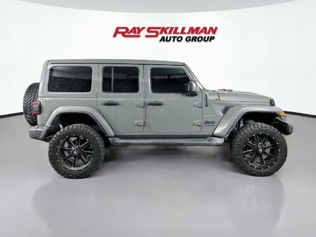 Used 2019 Gray Jeep Unlimited Sahara image 5