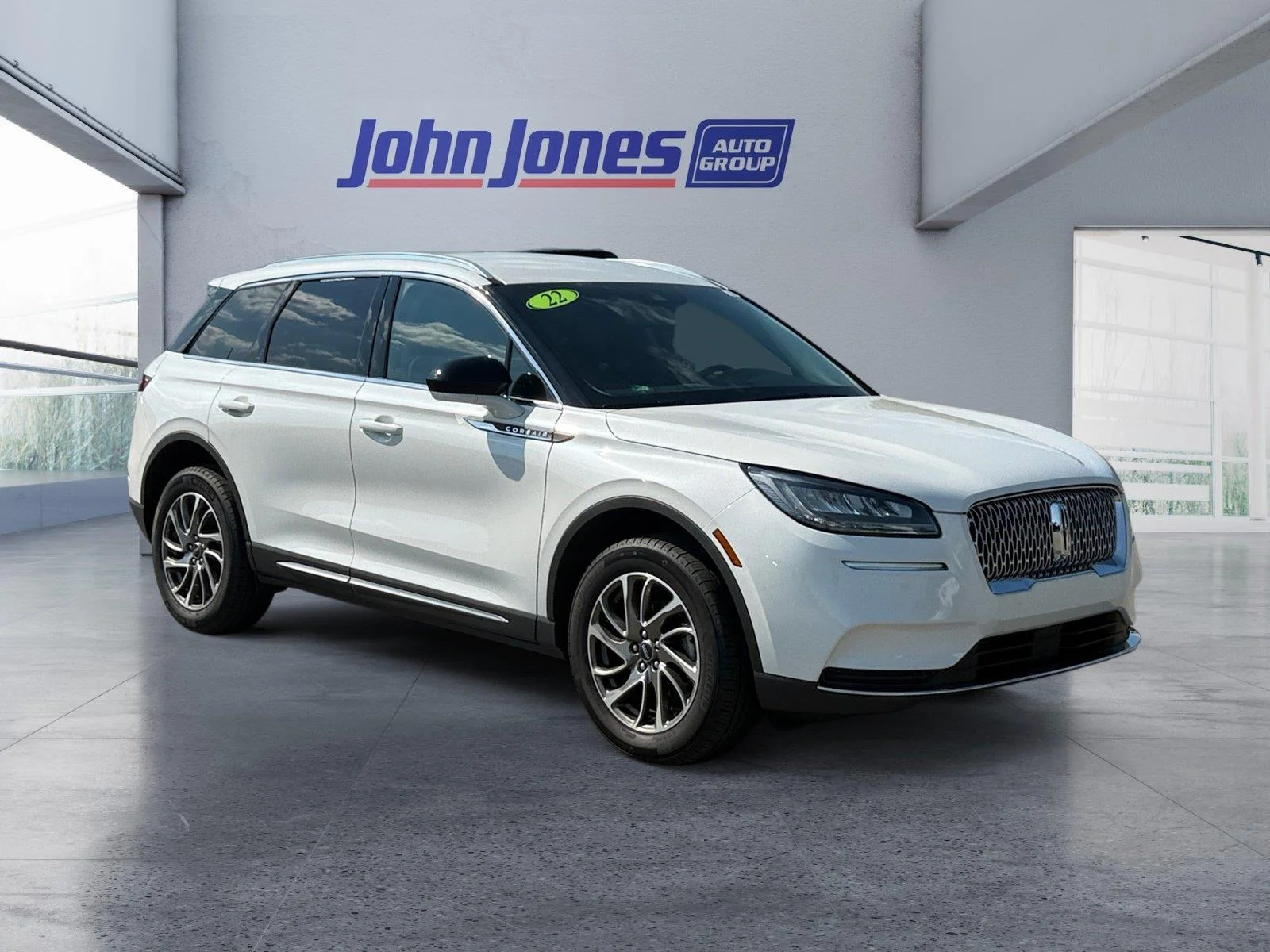 Used 2022 Pristine White Lincoln Standard image 7