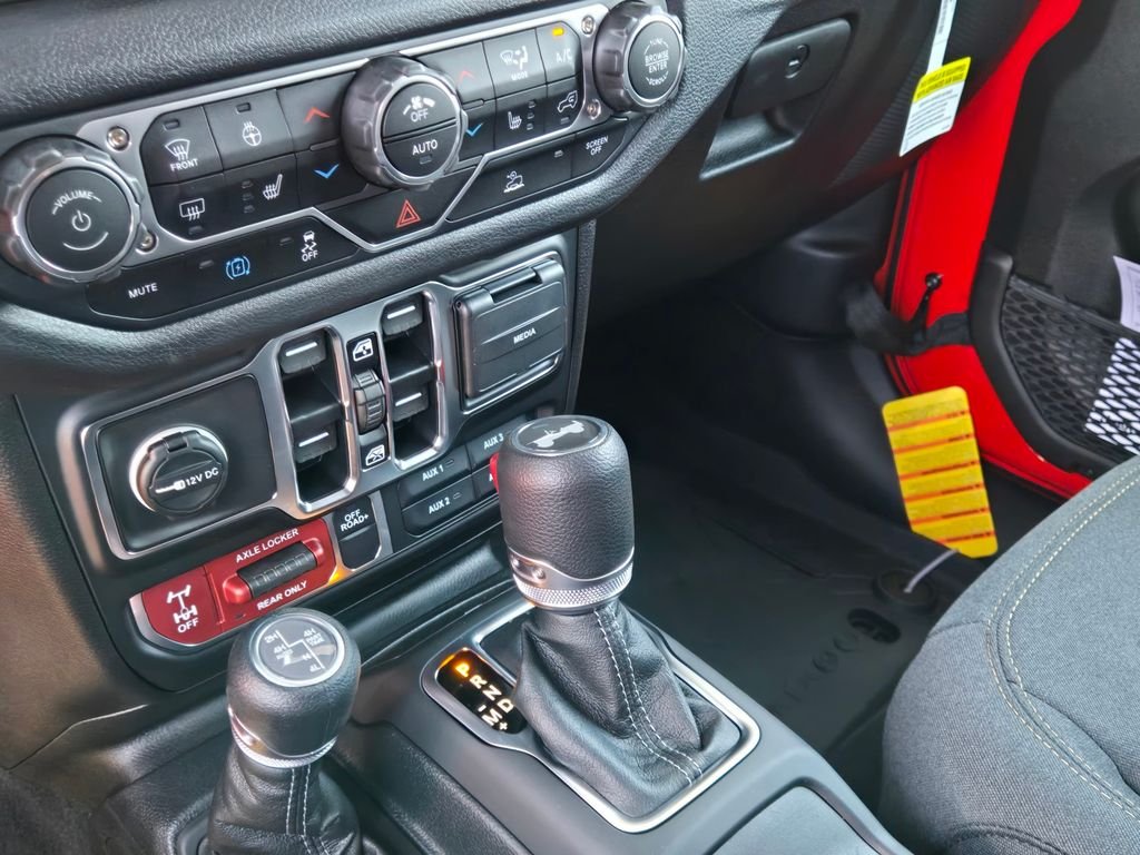 2025 Jeep Wrangler 4xe Willys 4XE - Photo 11