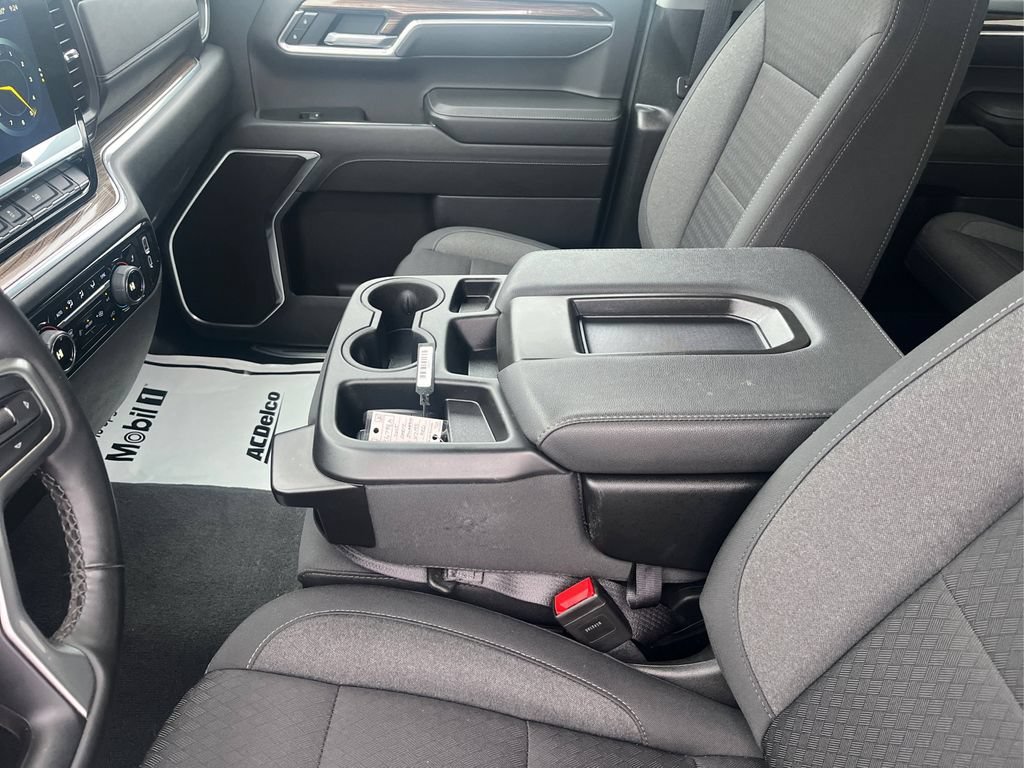 2025 Chevrolet Silverado 1500 LT - Photo 12
