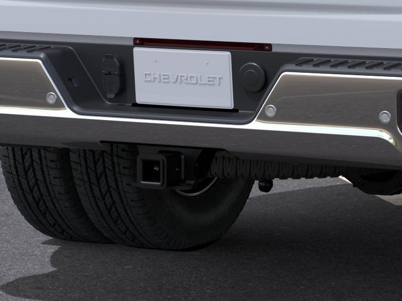 New 2026 Summit White Chevrolet LT DRW image 14