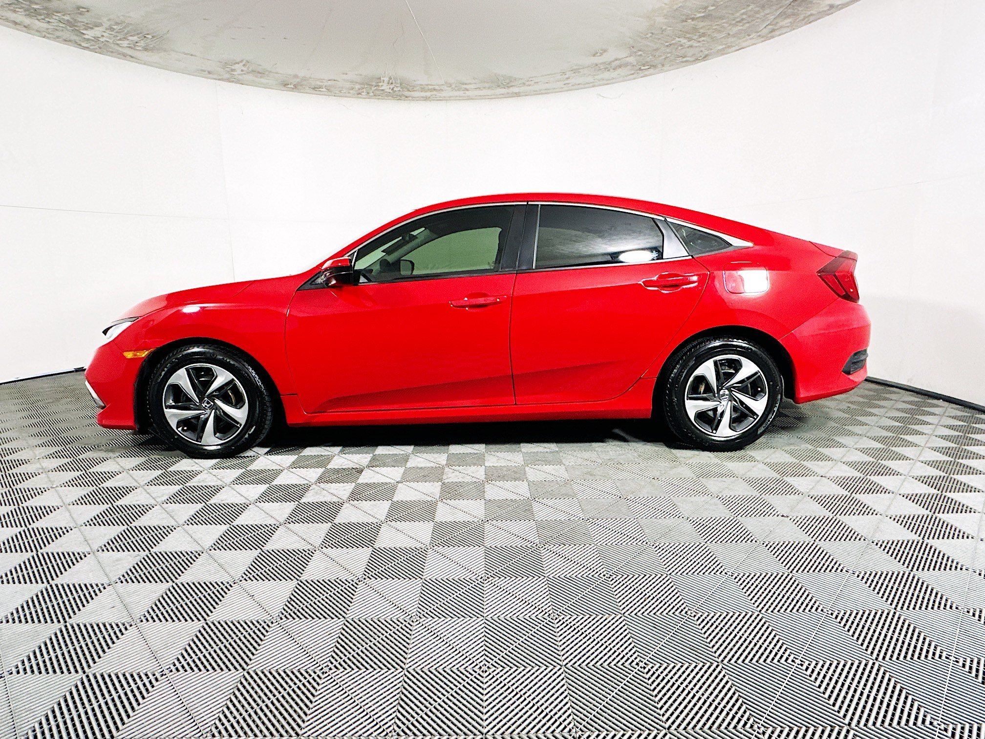Used 2019 Red Honda LX image 6