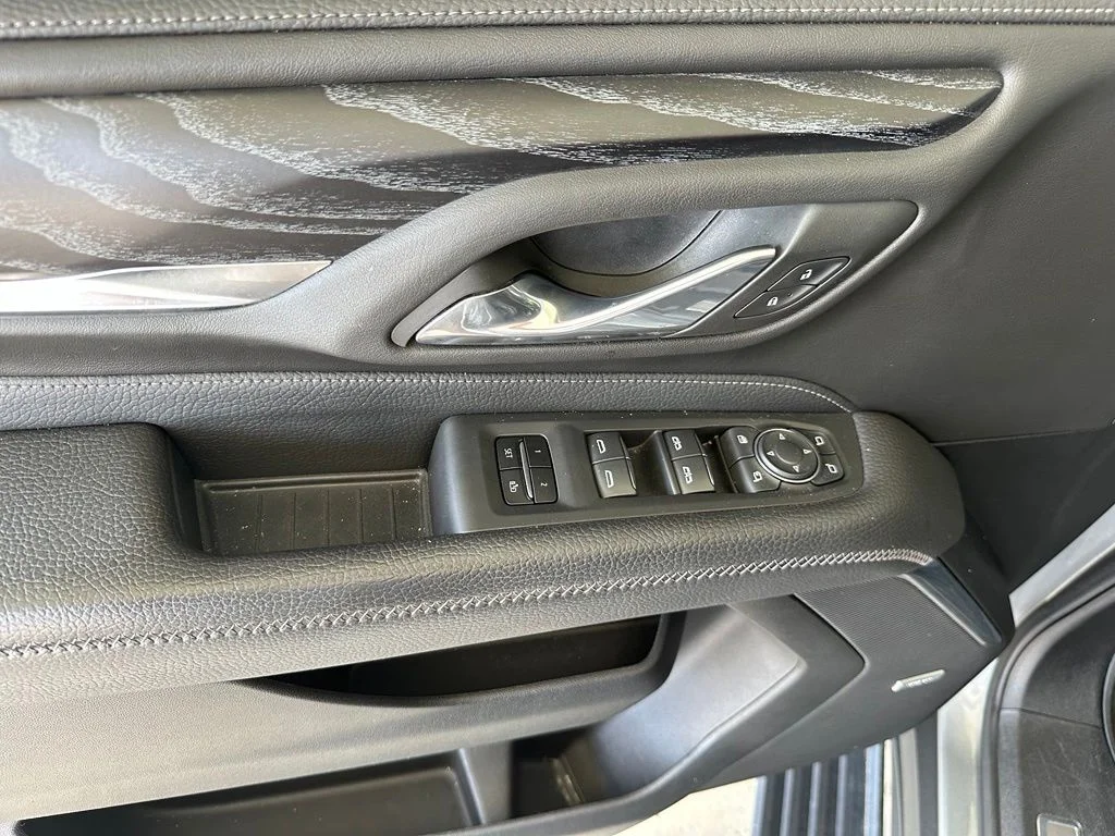 Used 2023 Silver GMC Denali image 12