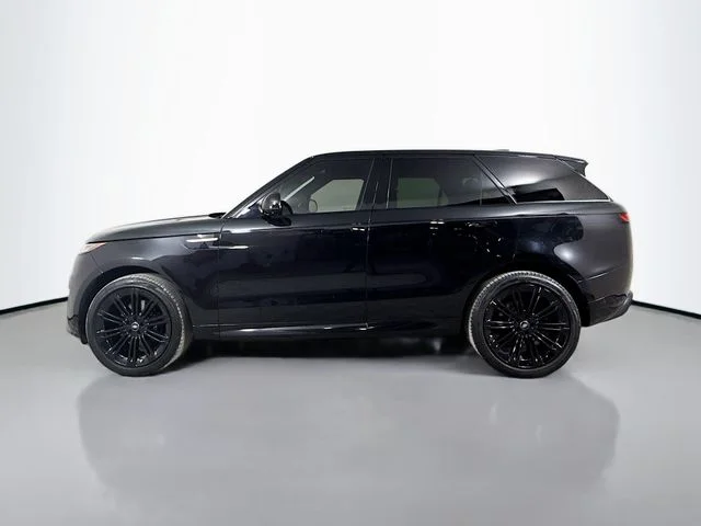 Used 2024 Black Land Rover Dynamic SE image 8