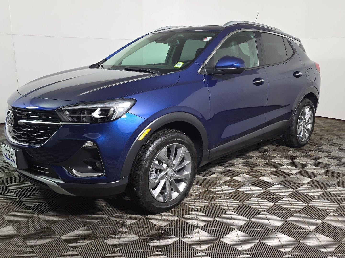 Used 2023 Sapphire Metallic Buick Essence image 7