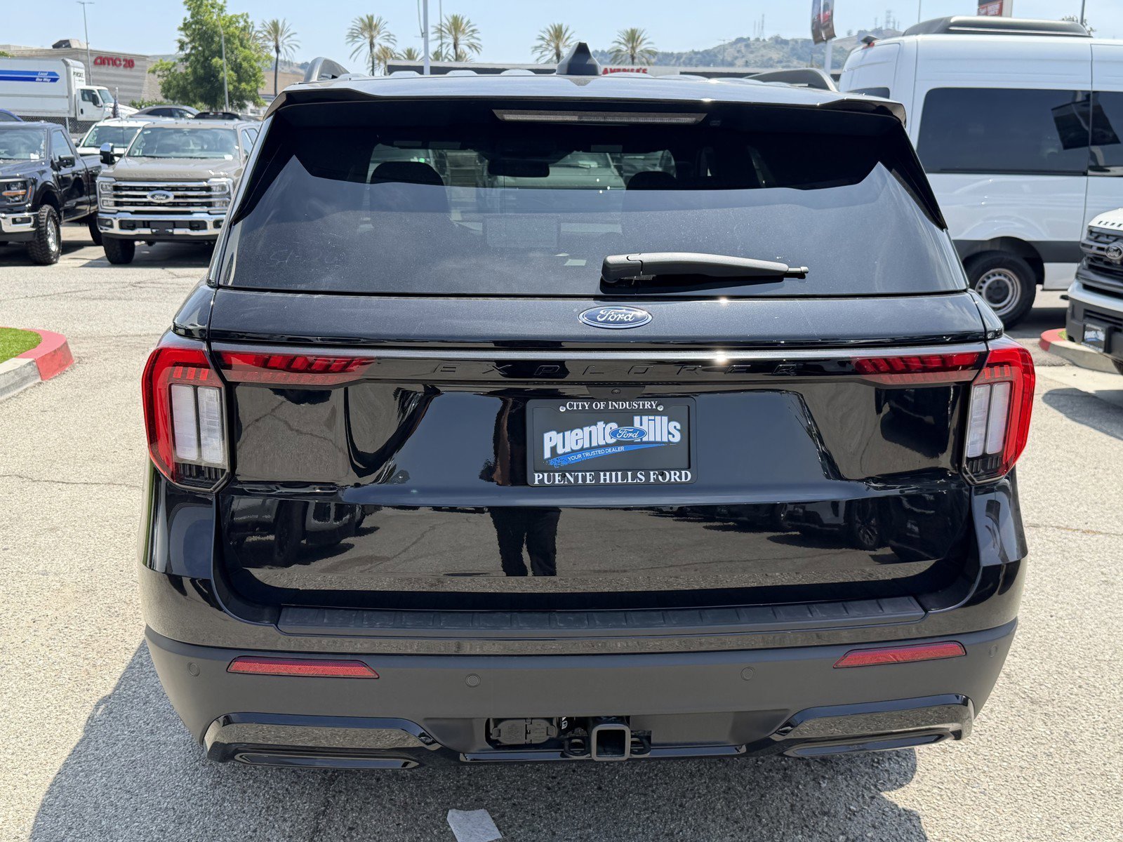 New 2026 Agate Black Metallic Ford ST-Line image 5