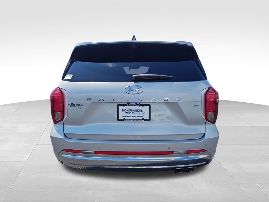 Used 2024 Silver Hyundai Calligraphy image 4