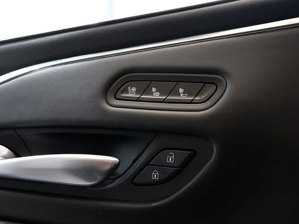 Used 2021 BLACK RAVEN Cadillac Sport Platinum image 28