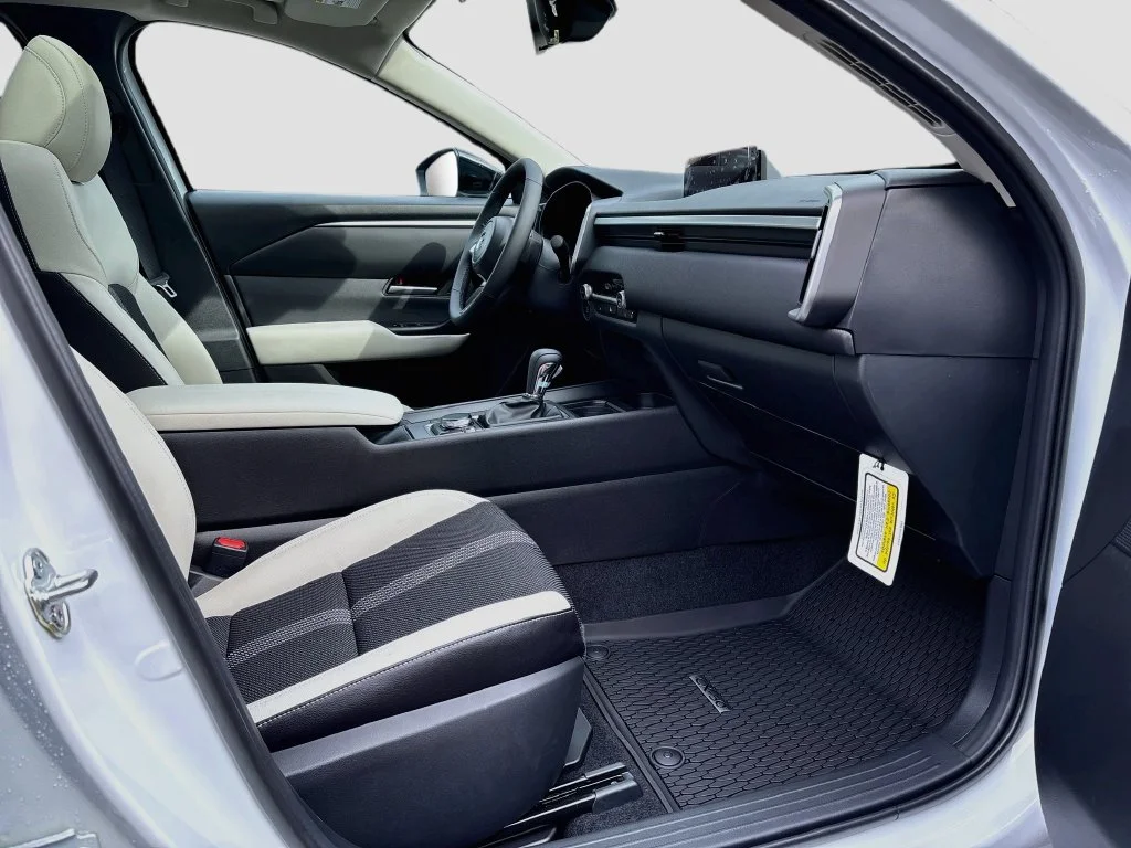 New 2026 Wind Chill Pearl Mazda 2.5 S Preferred AWD image 28