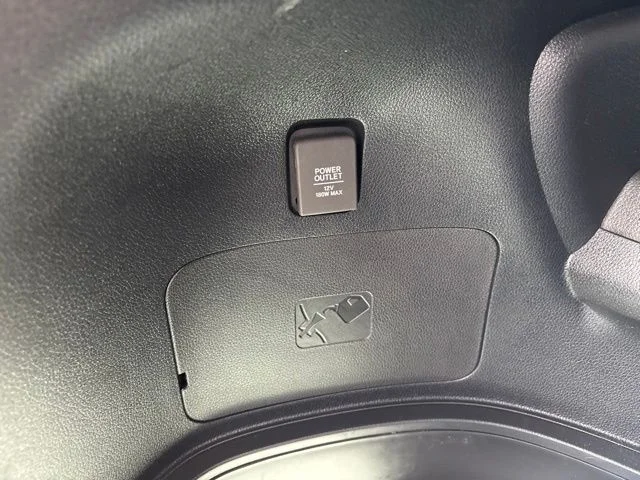 Used 2022  Honda Special Edition image 33