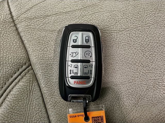 Used 2019 Gray Chrysler Touring L Plus image 13