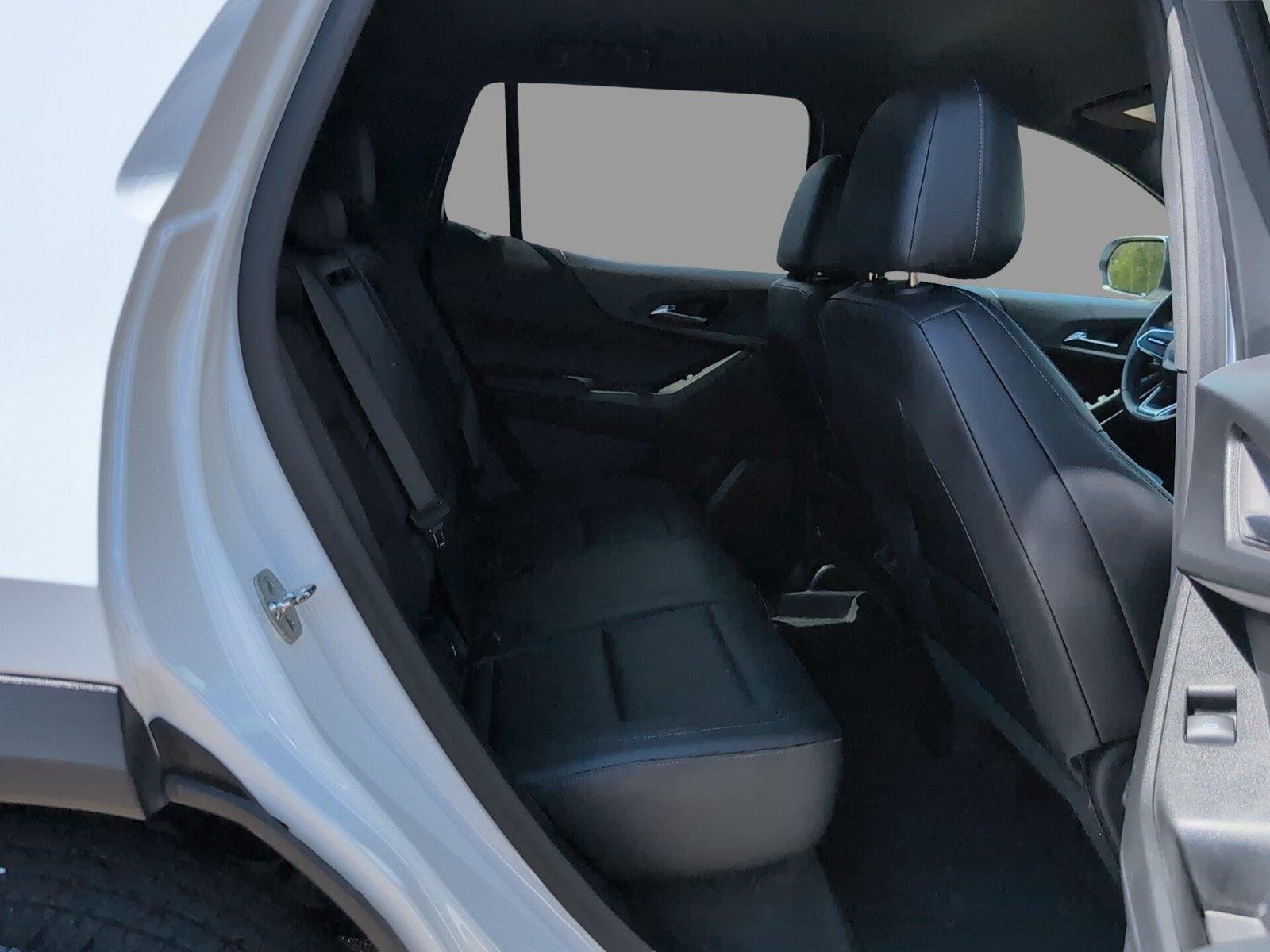 Used 2025 Summit White Chevrolet LT image 20