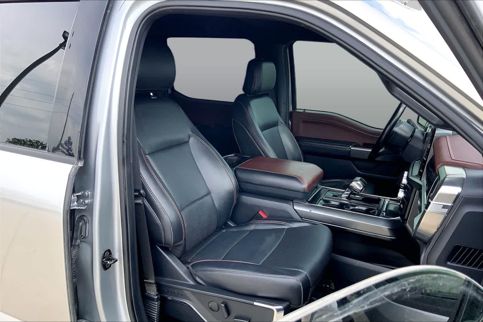 Used 2023 Iconic Silver Metallic Ford LARIAT image 9