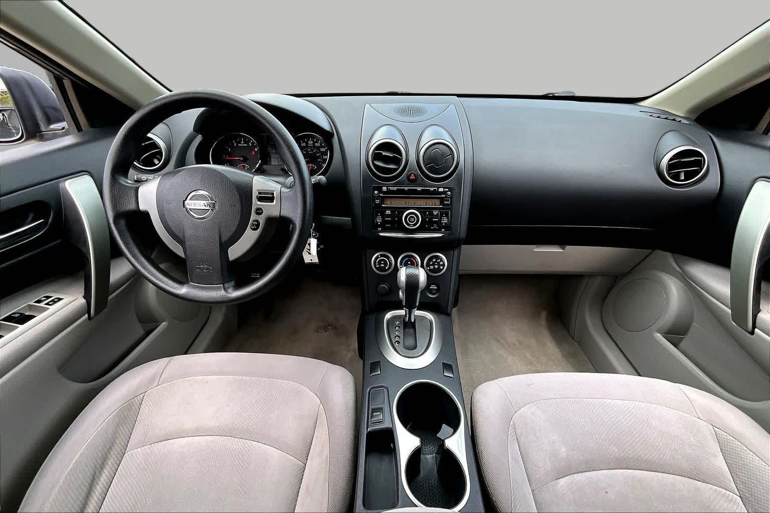 Used 2012 Platinum Graphite Nissan S image 15
