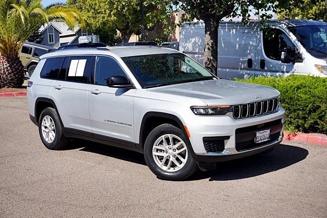 Certified Used 2023 Silver Jeep Laredo image 2