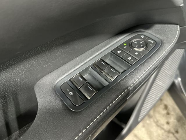 2025 Lexus RX 350 - Photo 19