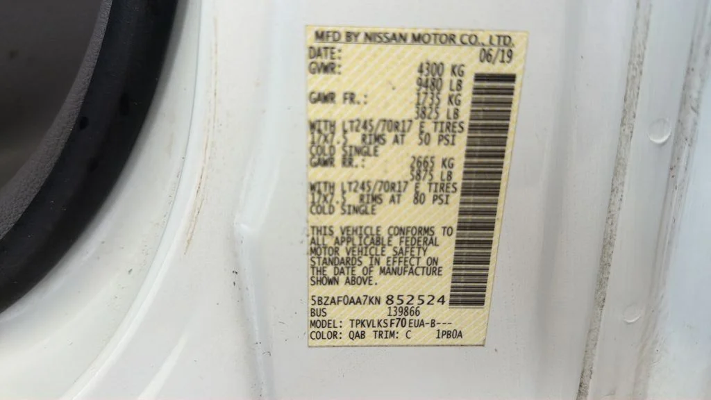 Used 2019 Pearl White Tricoat Nissan SL V8 image 19