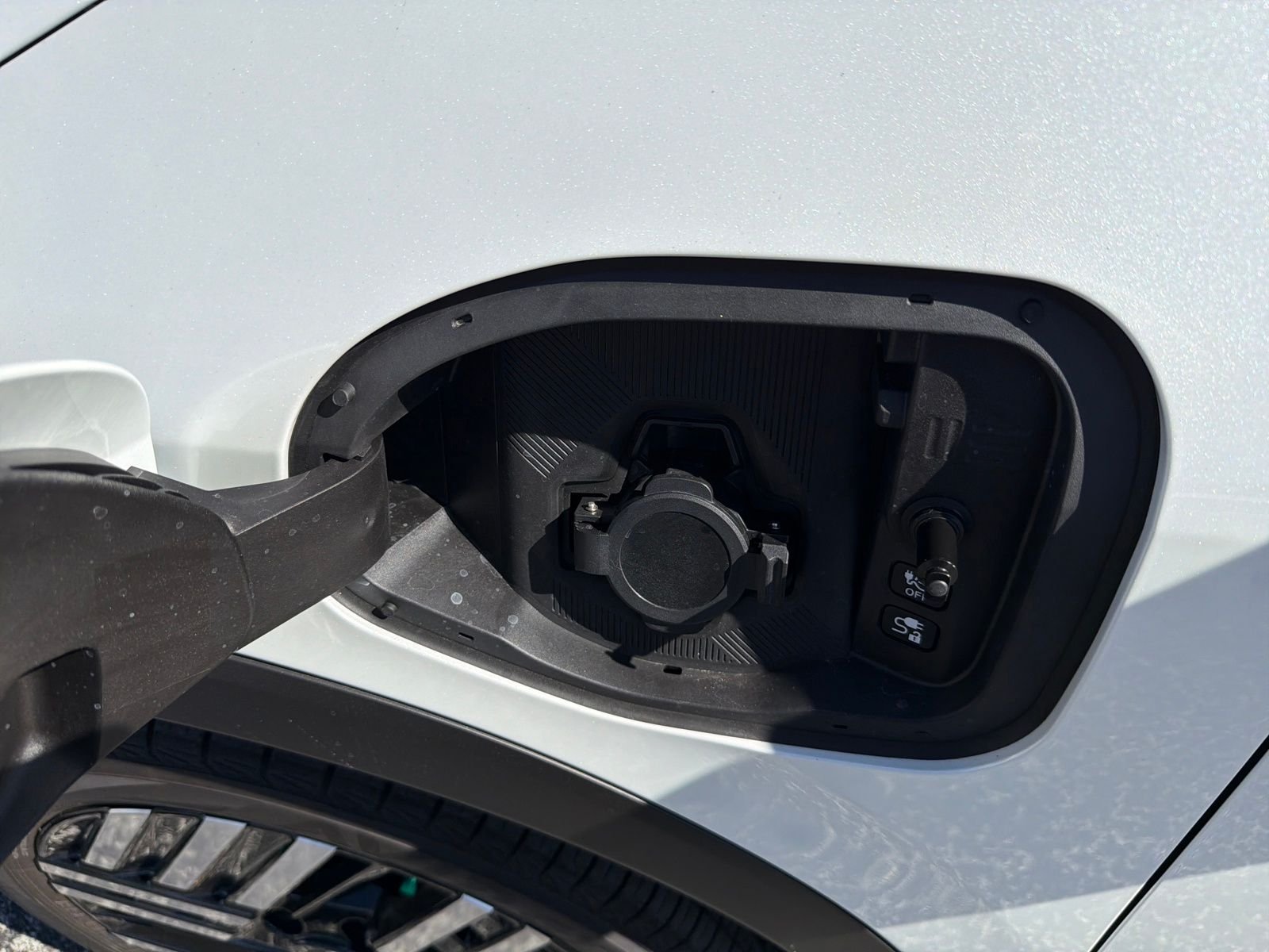 New 2026 White Nissan SV+ image 13