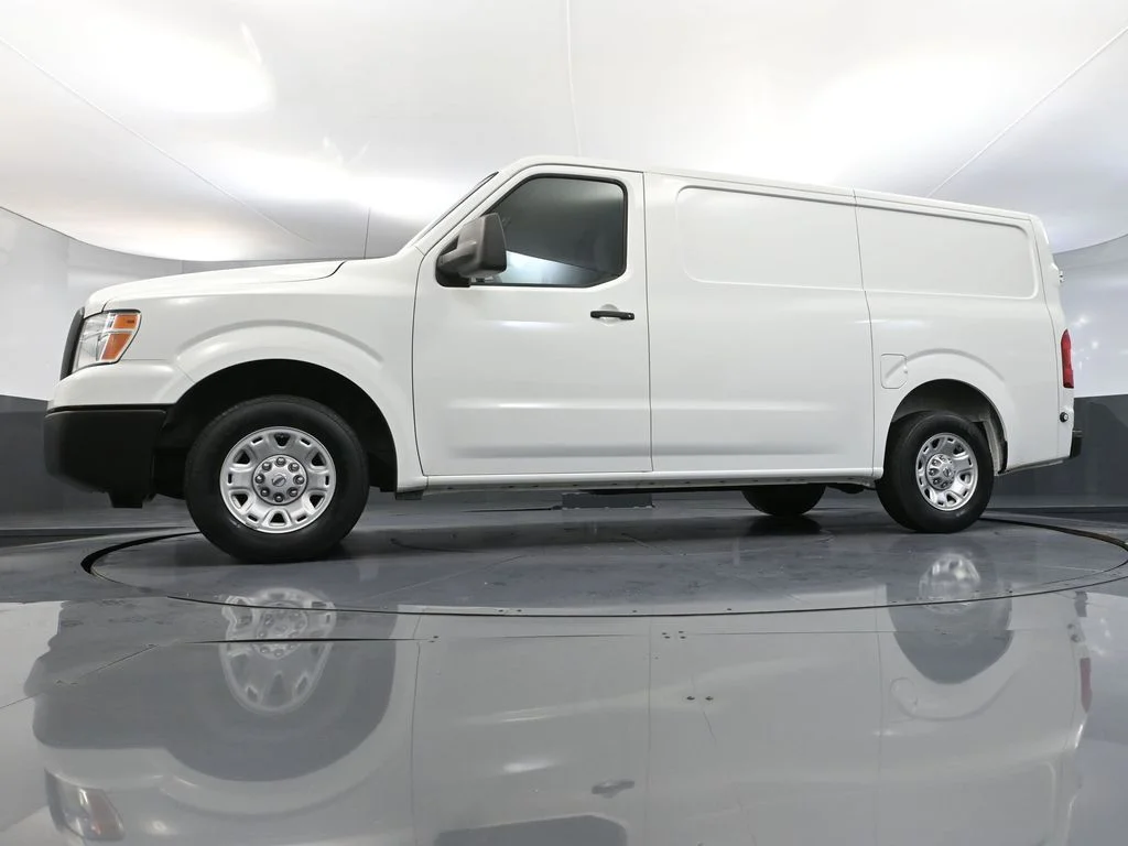 Used 2019 White Nissan SV image 47