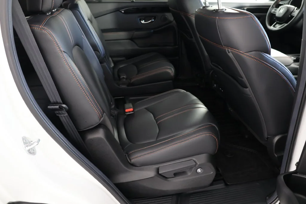 Used 2025 White Honda TrailSport image 25