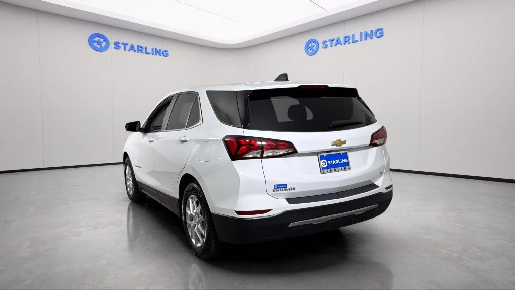 Used 2022 SUMMIT WHITE Chevrolet LT image 6