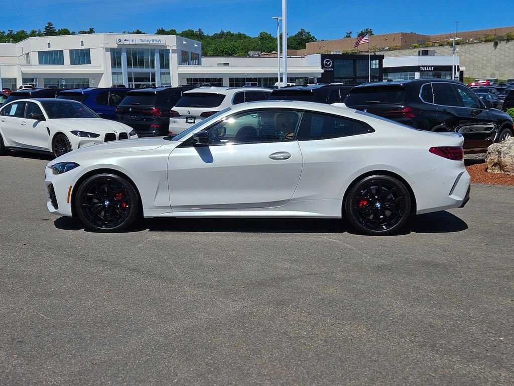 Used 2025 Mineral White Metallic BMW M440i xDrive image 4