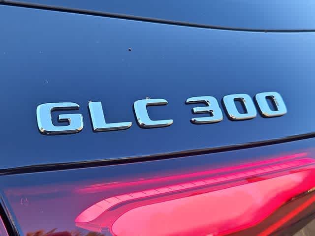 Used 2026 Black Mercedes-Benz GLC 300 image 13