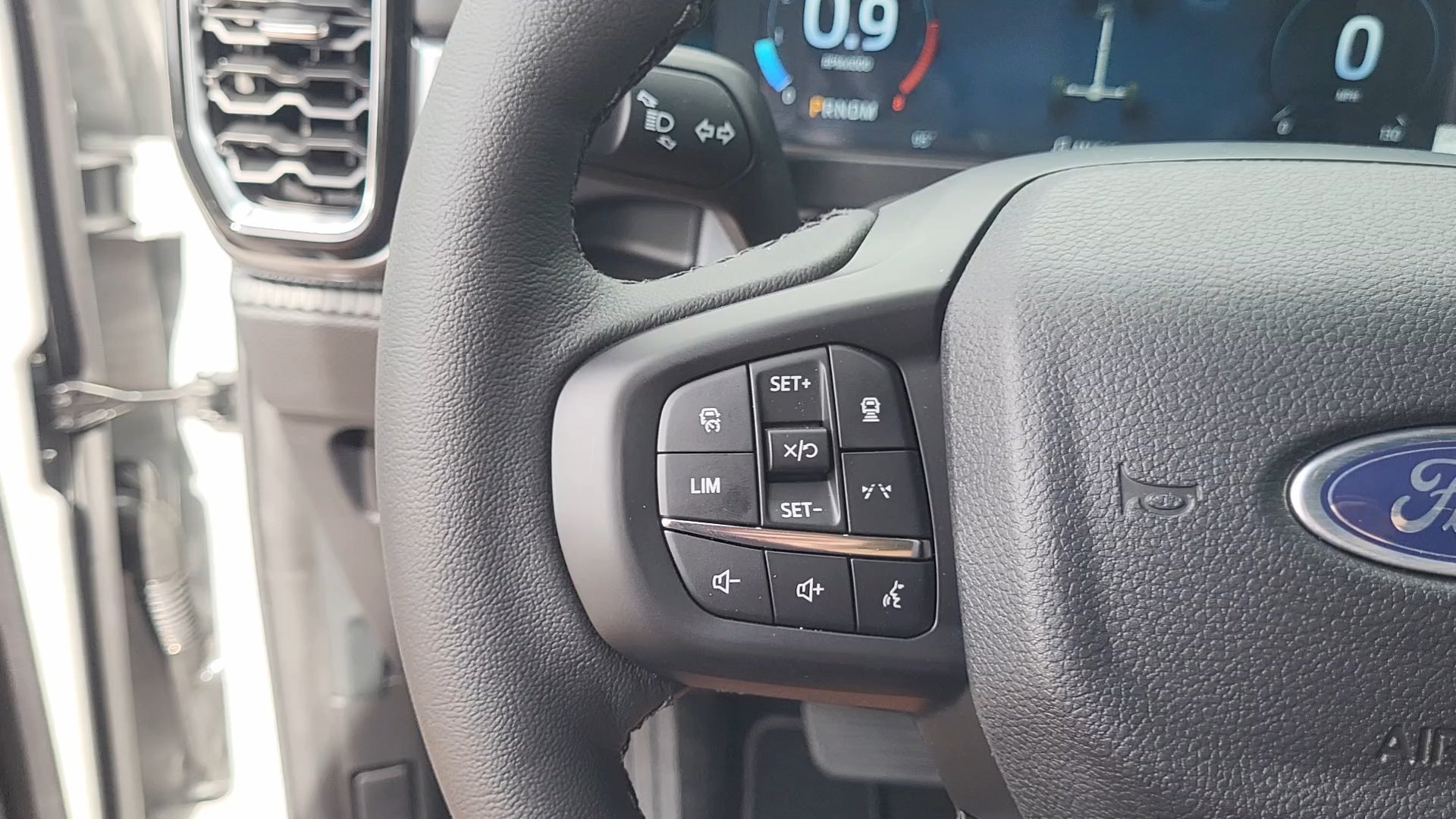 New 2026 Avalanche Ford LARIAT image 17