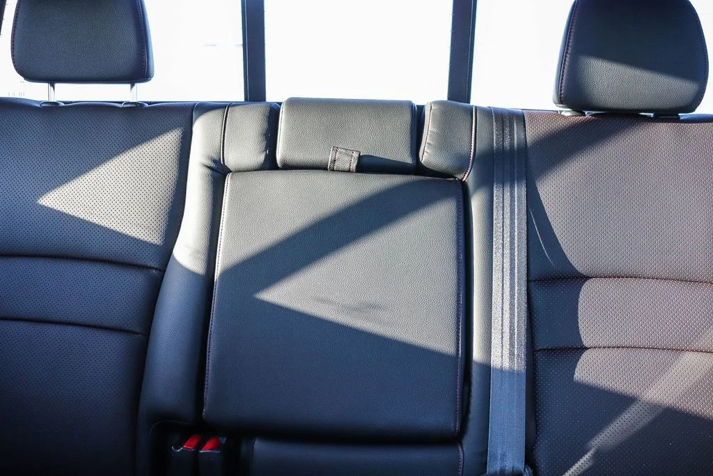 Used 2022  Honda Black Edition image 27