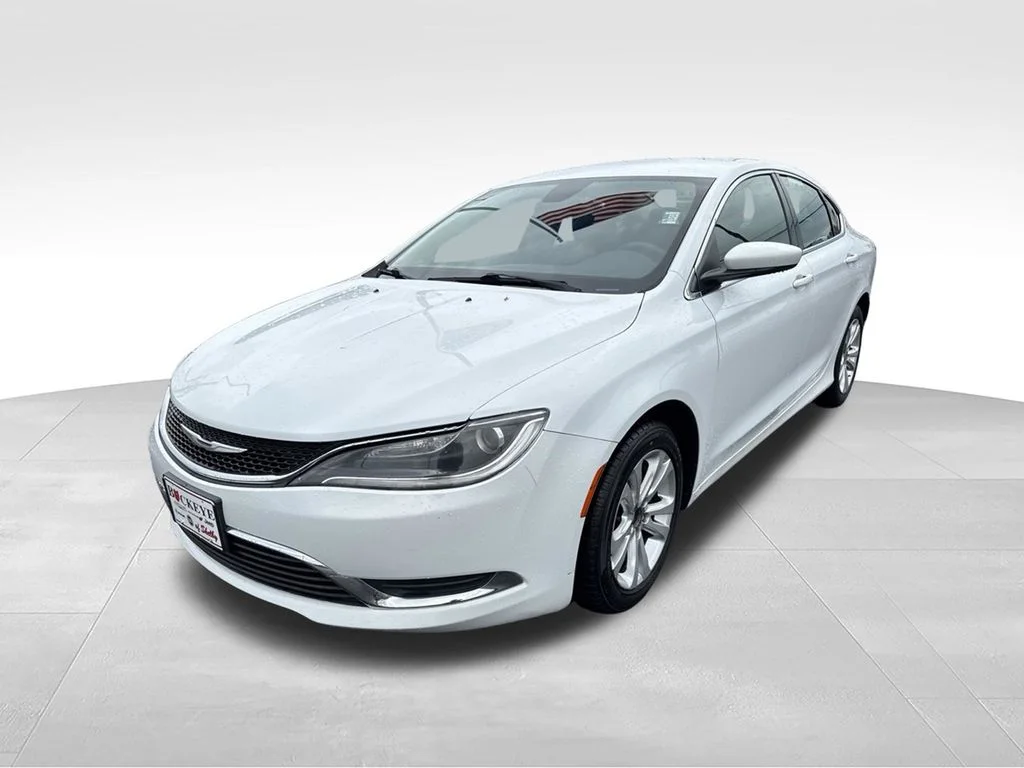 Used 2016 White Chrysler Limited image 7