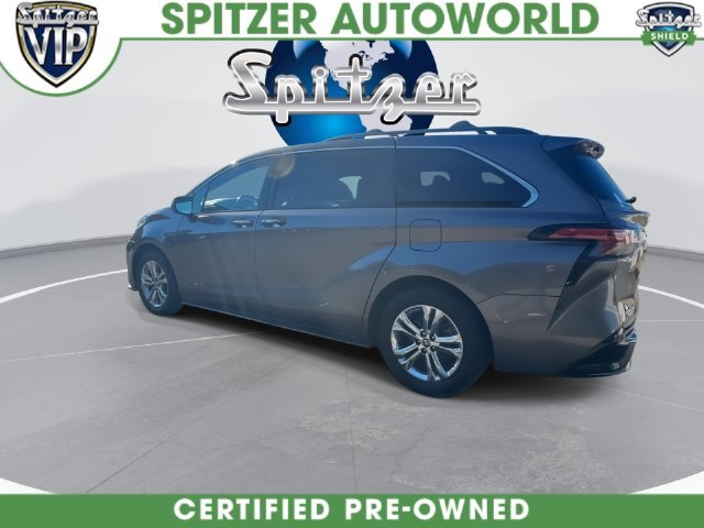 Used 2022  Toyota XSE image 7