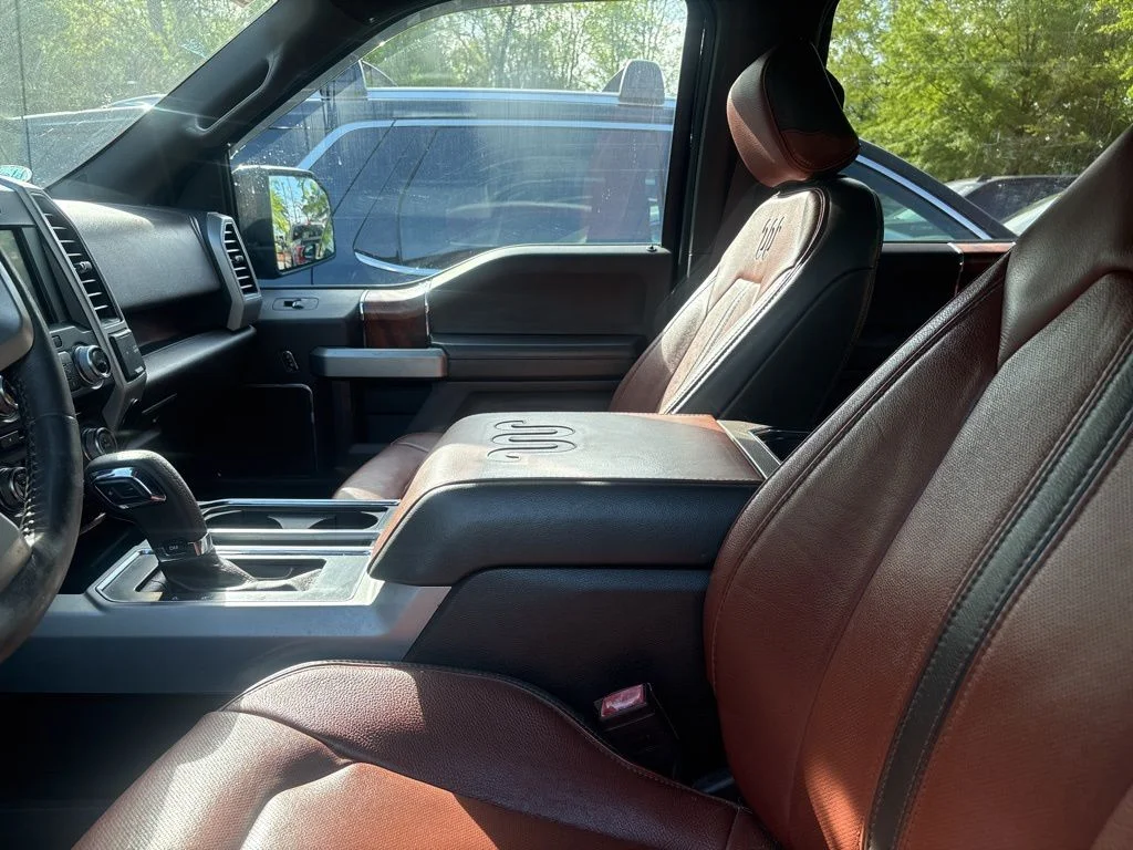 Used 2018 Gray Ford King Ranch image 14