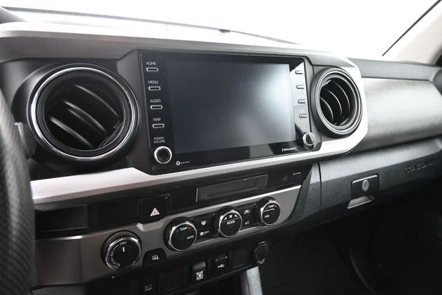 Used 2022 White Toyota SR5 image 71