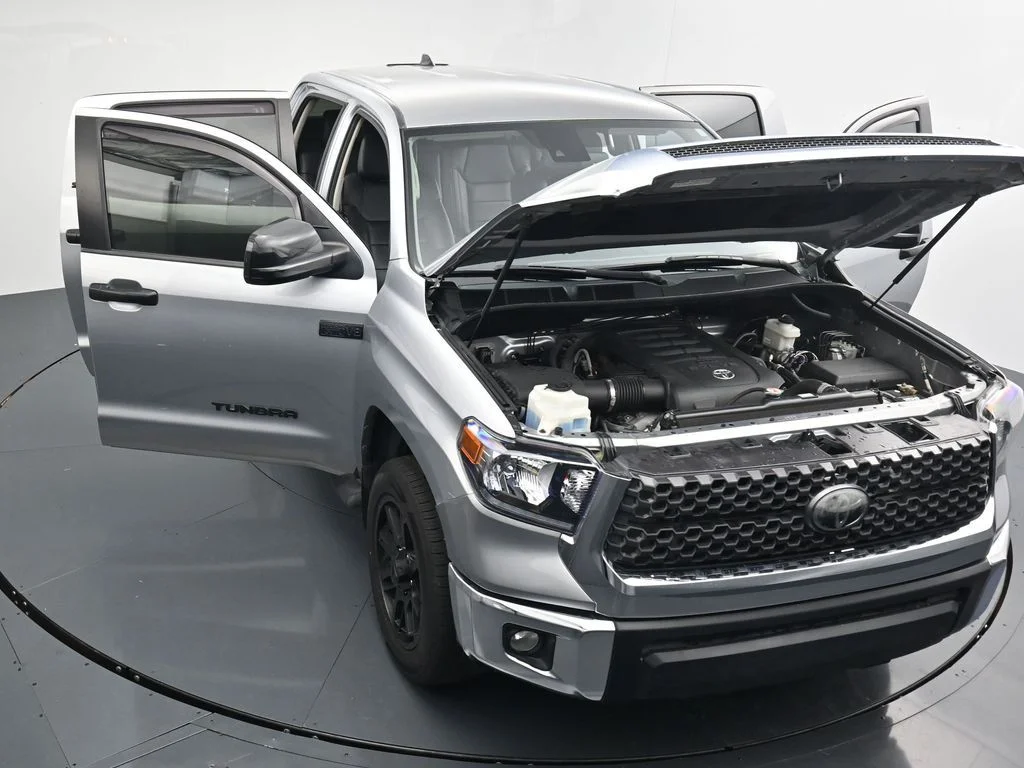 Used 2021 Silver Toyota SR5 image 36
