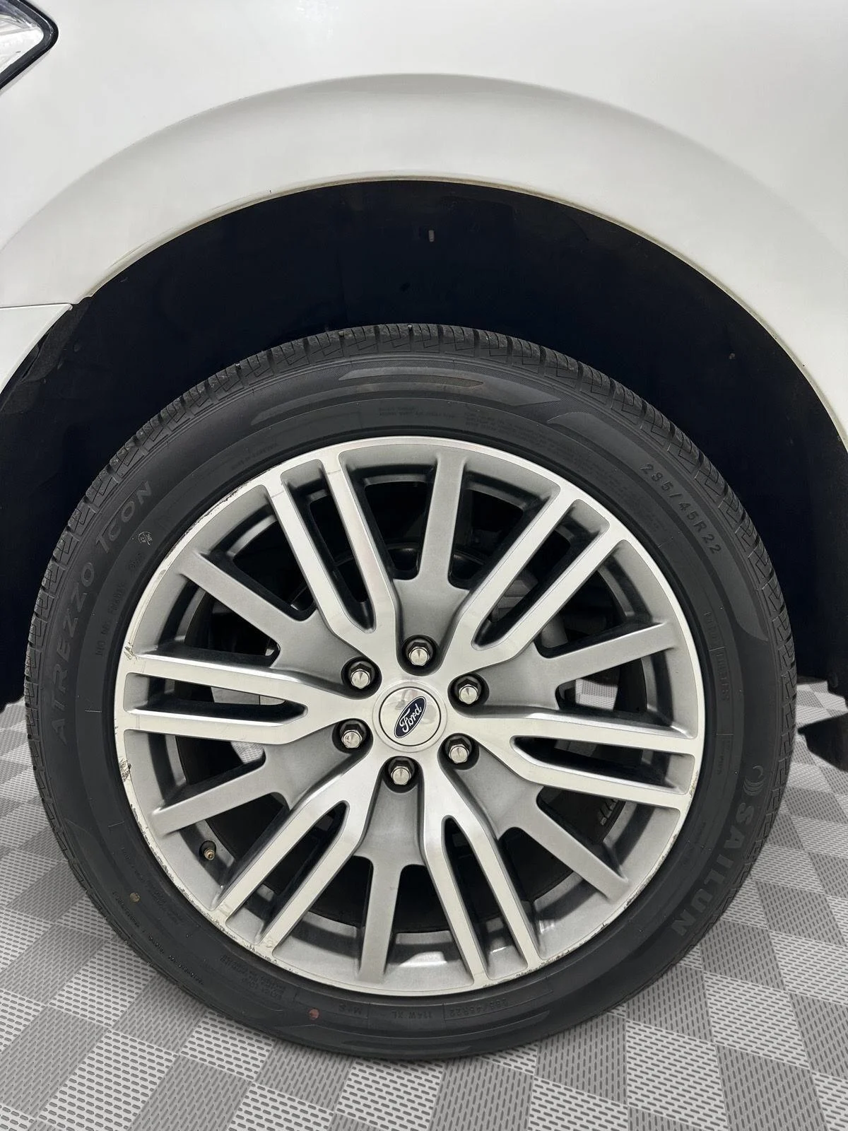 Used 2024 Oxford White Ford Limited image 29