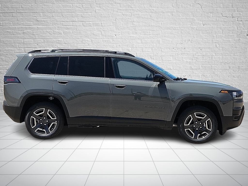 New 2026 Sting-Gray Clear-Coat Exterior Paint Jeep Laredo image 5