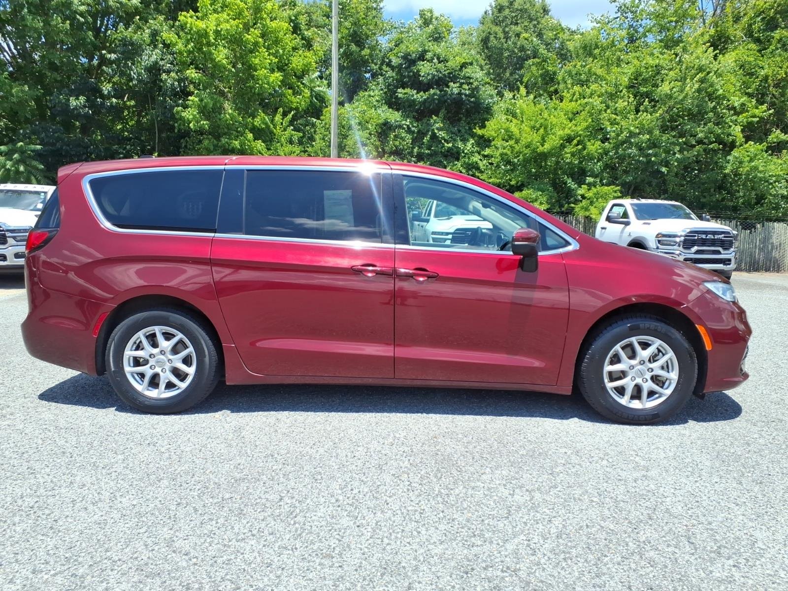Certified Used 2023 Velvet Chrysler Touring L image 26