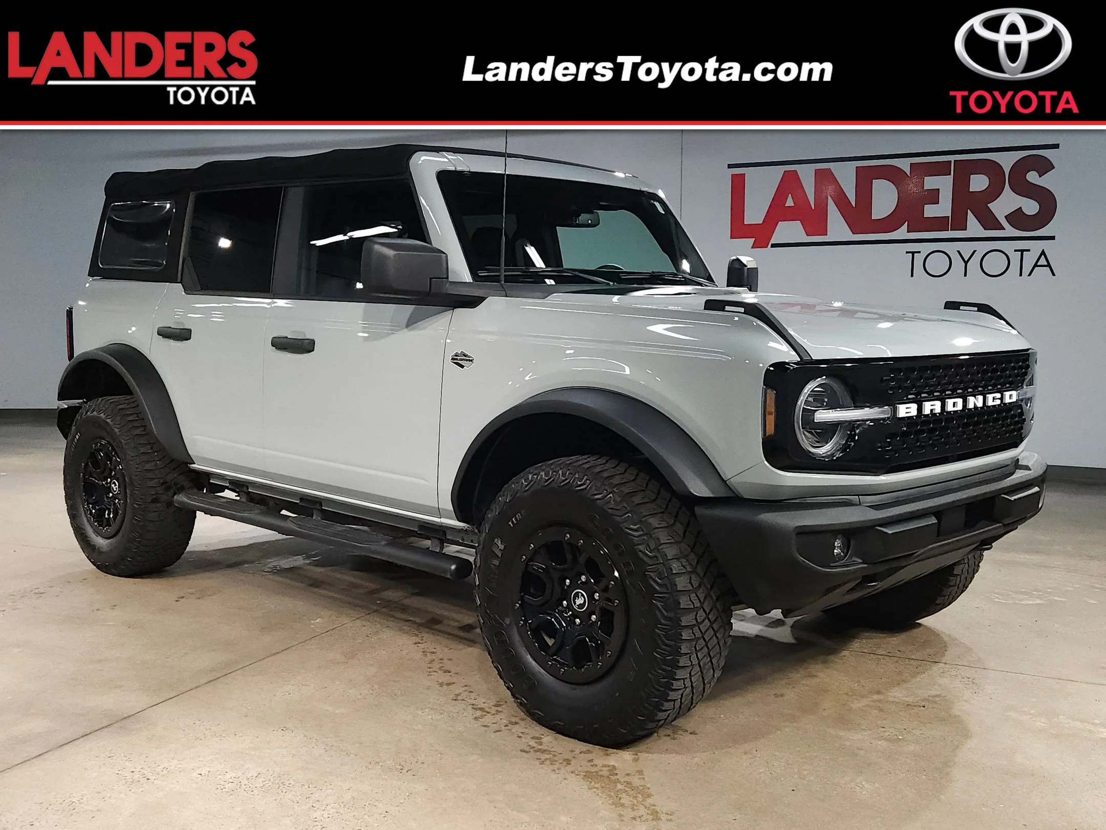 2022 Ford Bronco Wildtrak 4x4's photo