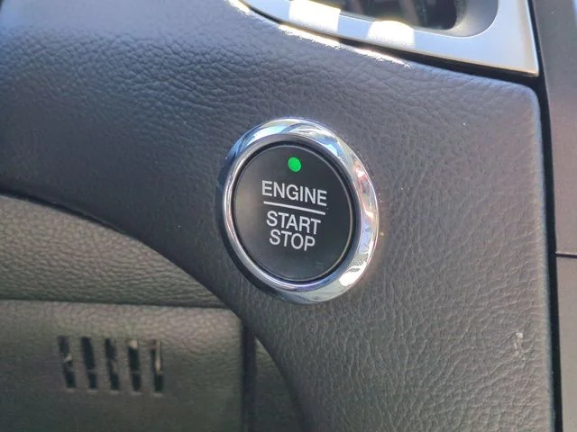 Used 2020 Blue Ford SEL image 26