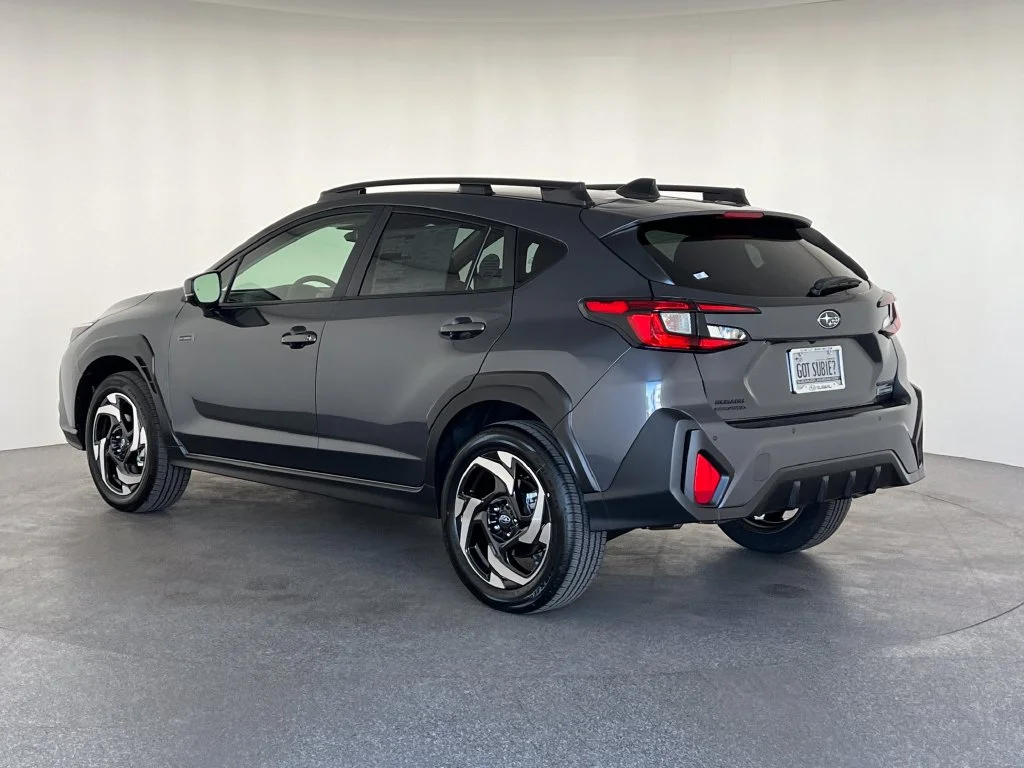 New 2026 MAGNETITE GRAY PEARL Subaru Limited Hybrid image 7