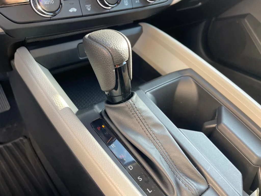 Used 2024 Meteorite Gray Metallic Honda LX image 12