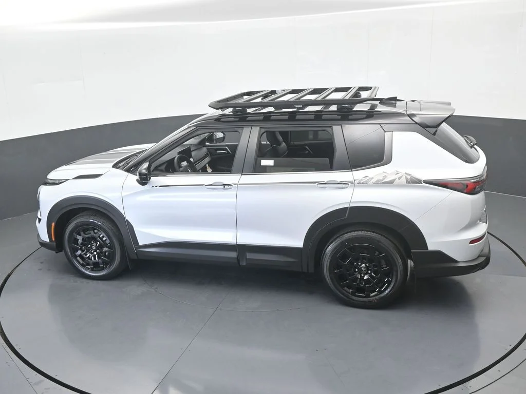 New 2026 White / Black Mitsubishi Trail Edition image 59